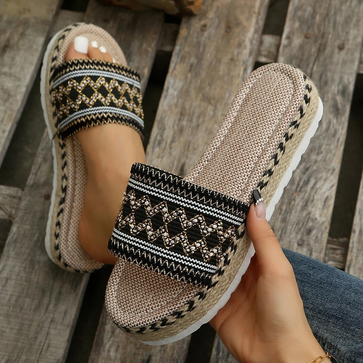 Pranhita® | Chic And Comfortable Sandals
