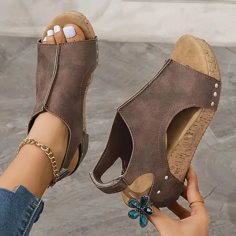Naomi® | Comfortable and stylish sandals