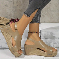 Hazel® | Chic vintage high heel platform sandals