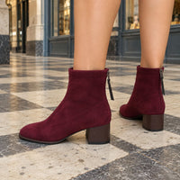Noor | Women’s Chunky High-Heel Round-Toe Boots – Stylish & Trendy