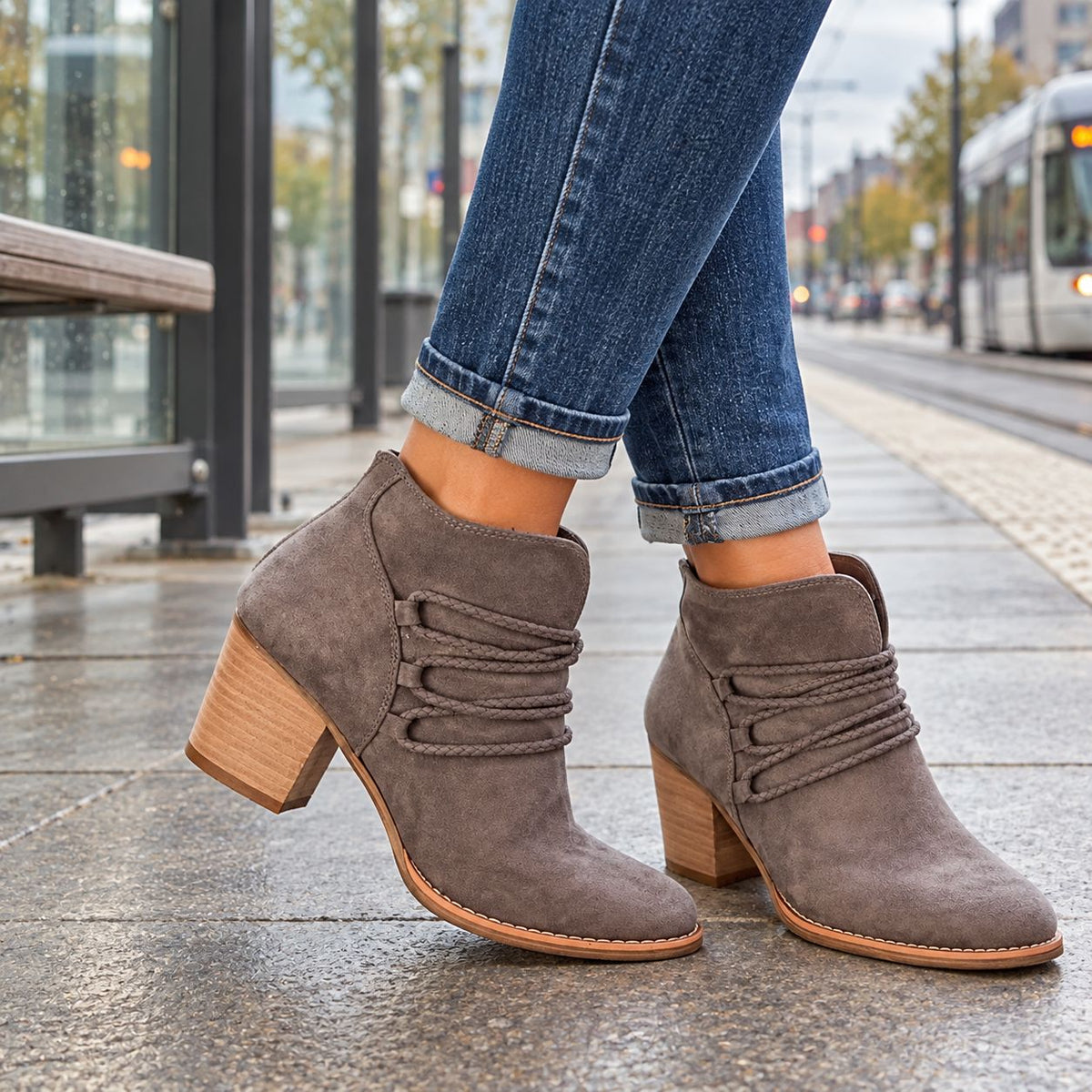 Zoe | Women’s Retro V-Cut Chunky Ankle Boots