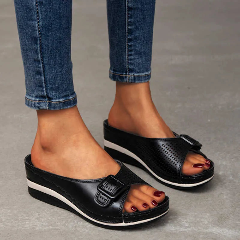 Adalicia® | Orthopedic Sandals With A Soft Footbed
