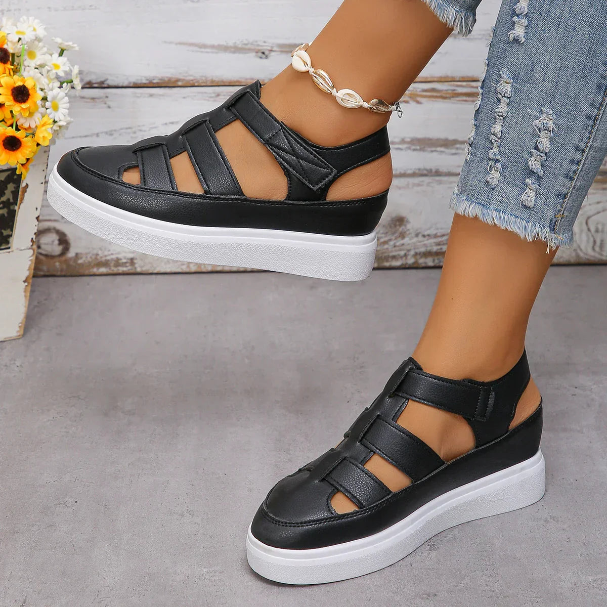 Olga® | Padded and stylish sandals